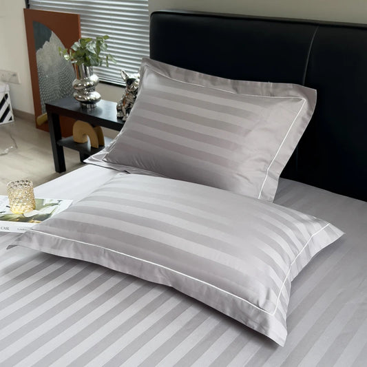 Taie d'oreiller à rayures gris