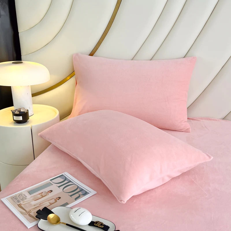 Taie d'oreiller en polaire rose